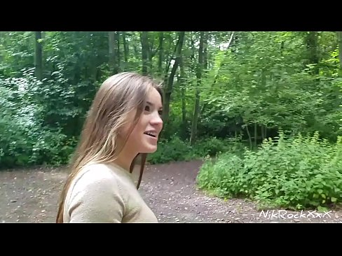 ❤️ Ik stelde Evelina foar dat wy op in iepenbier plak neuke! Se sei ja. Dan ik neukte har yn 'e kont en cum yn har mûle. Doe pikte se harsels. ️ Russyske porno by porno fy.assistdoctor23.ru ️❤