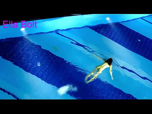 ❤️ Ik kin net ophâlde te sjen, jonge blonde fongen neaken swimmen yn ELLA BOLT resort pool ️ Russyske porno by porno fy.assistdoctor23.ru ️❤